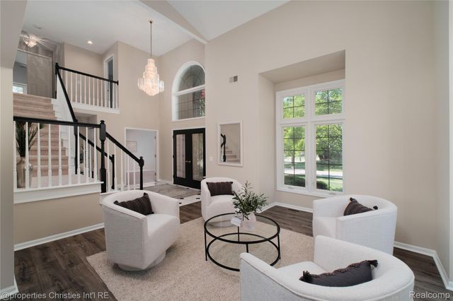 22452 Fuller Drive, Novi, MI 48374