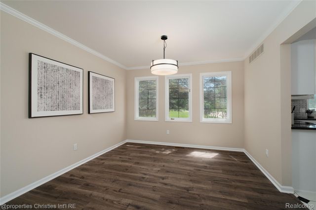 22452 Fuller Drive, Novi, MI 48374