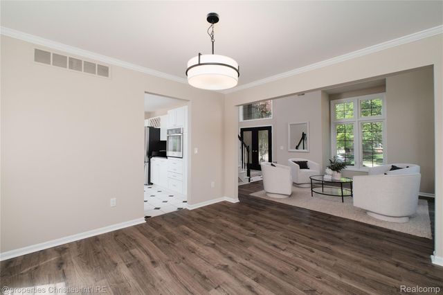 22452 Fuller Drive, Novi, MI 48374