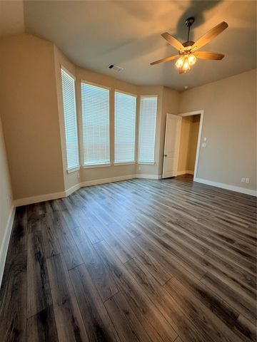 17469 Chestnut Cove Drive, Conroe, TX 77302