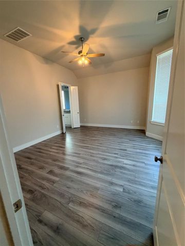 17469 Chestnut Cove Drive, Conroe, TX 77302
