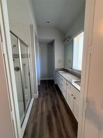 17469 Chestnut Cove Drive, Conroe, TX 77302