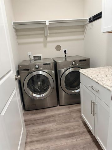 17469 Chestnut Cove Drive, Conroe, TX 77302