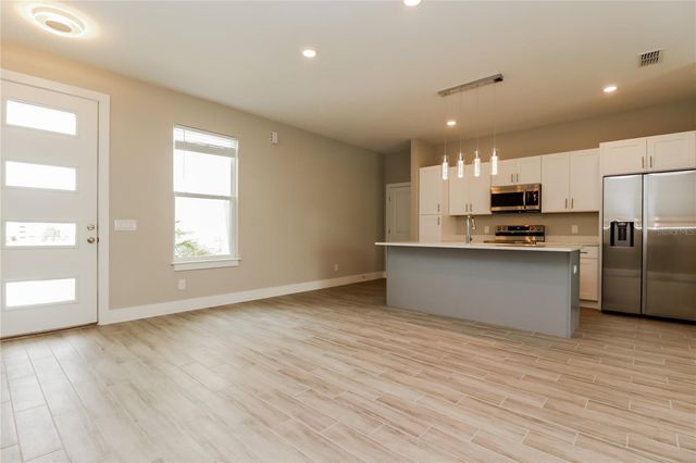 260 GLADIOLA COURT, Kissimmee, FL 34759