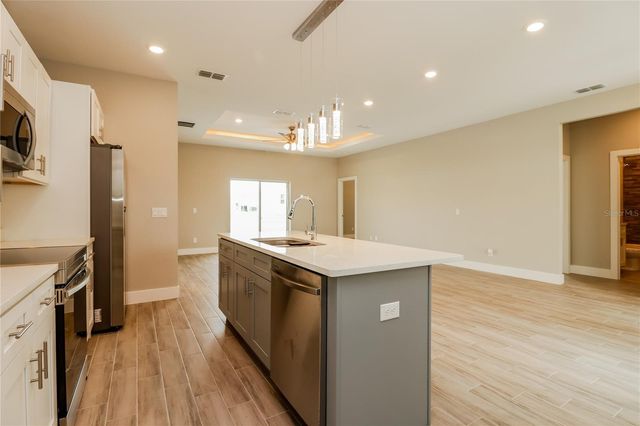 260 GLADIOLA COURT, Kissimmee, FL 34759