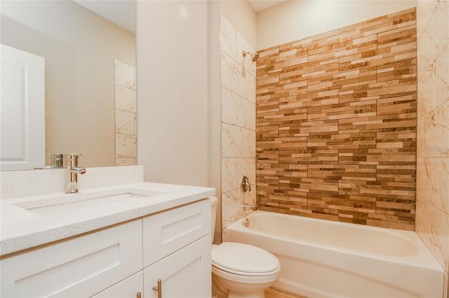 260 GLADIOLA COURT, Kissimmee, FL 34759