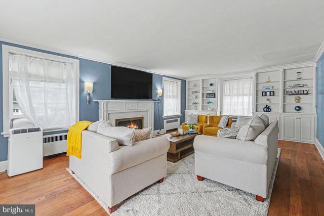 2100 BELLEVUE, Harrisburg, PA 17104