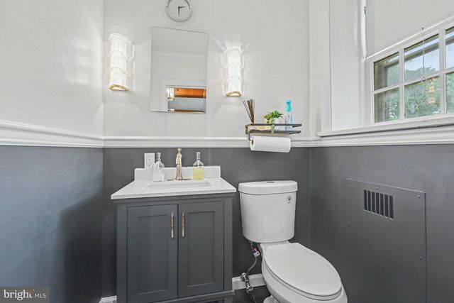 2100 BELLEVUE, Harrisburg, PA 17104