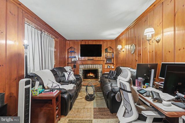 2100 BELLEVUE, Harrisburg, PA 17104