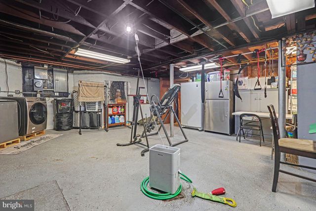 2100 BELLEVUE, Harrisburg, PA 17104