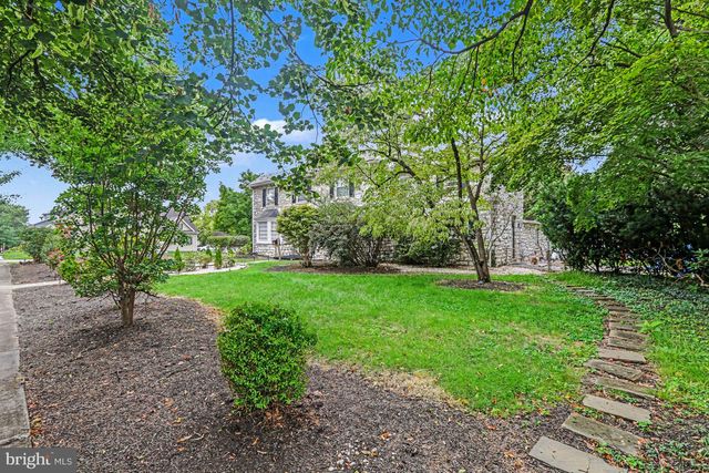 2100 BELLEVUE, Harrisburg, PA 17104