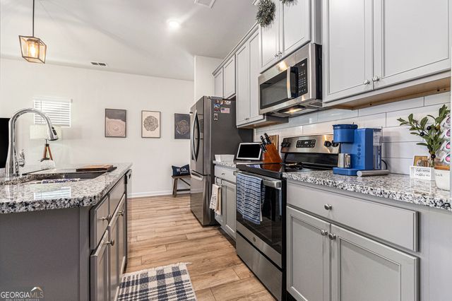 4545 Bishops Lane, Oakwood, GA 30566