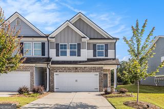 4545 Bishops Lane, Oakwood, GA 30566