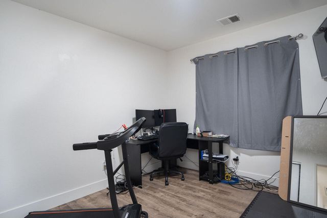 1967 N Ventura Avenue, Farmersville, CA 93223