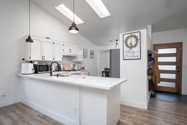 1967 N Ventura Avenue, Farmersville, CA 93223