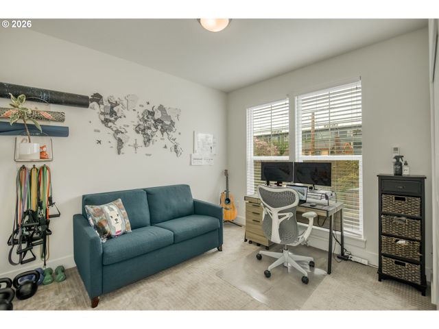 1390 N SIMPSON St, Portland, OR 97217