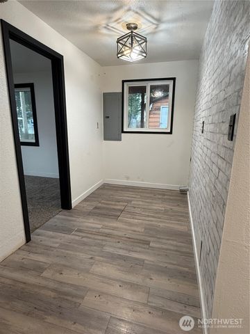 22302 30th Avenue E, Spanaway, WA 98387