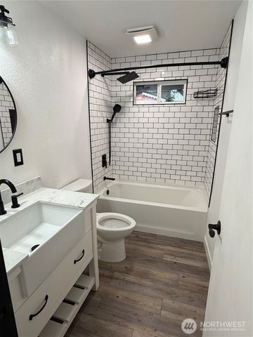 22302 30th Avenue E, Spanaway, WA 98387