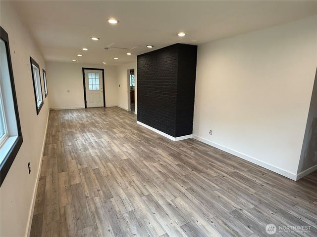 22302 30th Avenue E, Spanaway, WA 98387