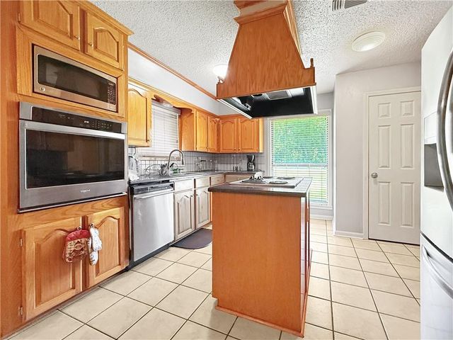 576 KATELAND Road, Colfax, LA 71417