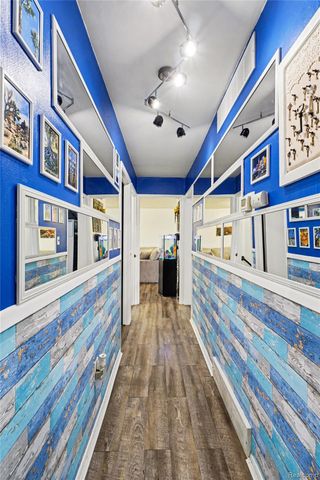 633 N Adelaide Street, Fenton, MI 48430