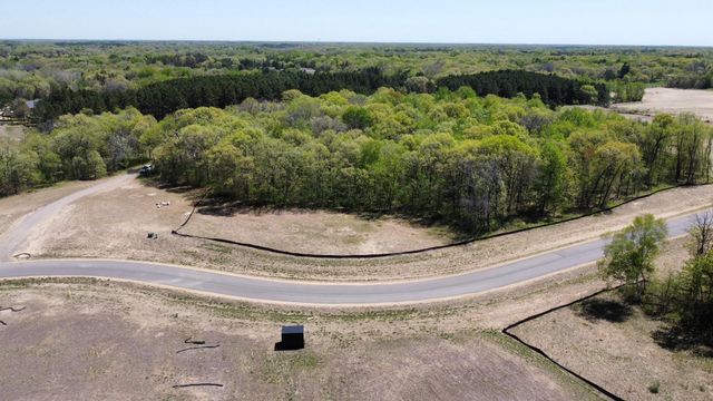 20032 Vintage Drive NW, Oak Grove, MN 55303