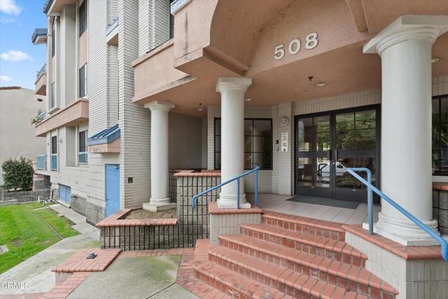 508 Glenwood Road 105, Glendale, CA 91202