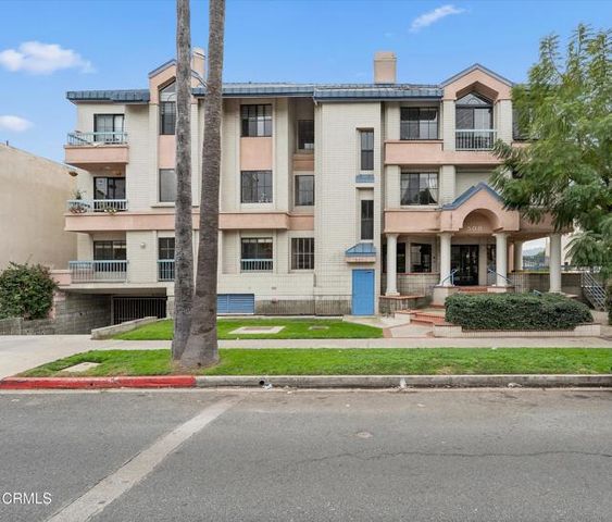 508 Glenwood Road 105, Glendale, CA 91202