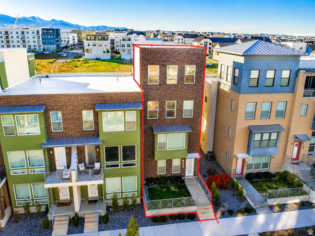 5088 W DUCKHORN DR, South Jordan, UT 84009 — exterior