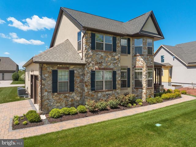 9 LOOKOUT CT, Gettysburg, PA 17325