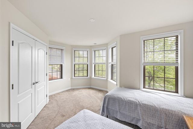 9 LOOKOUT CT, Gettysburg, PA 17325