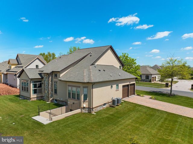 9 LOOKOUT CT, Gettysburg, PA 17325