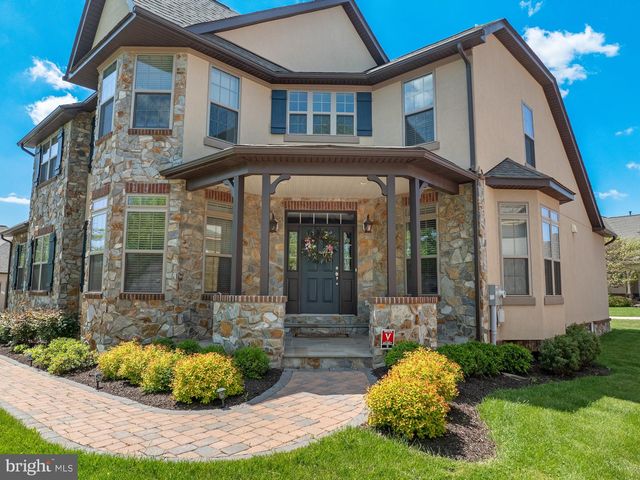 9 LOOKOUT CT, Gettysburg, PA 17325