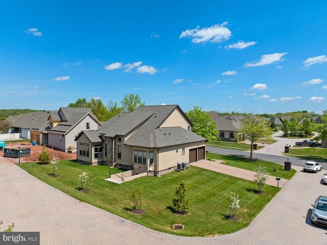 9 LOOKOUT CT, Gettysburg, PA 17325