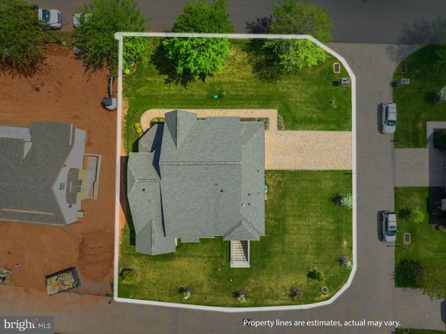 9 LOOKOUT CT, Gettysburg, PA 17325