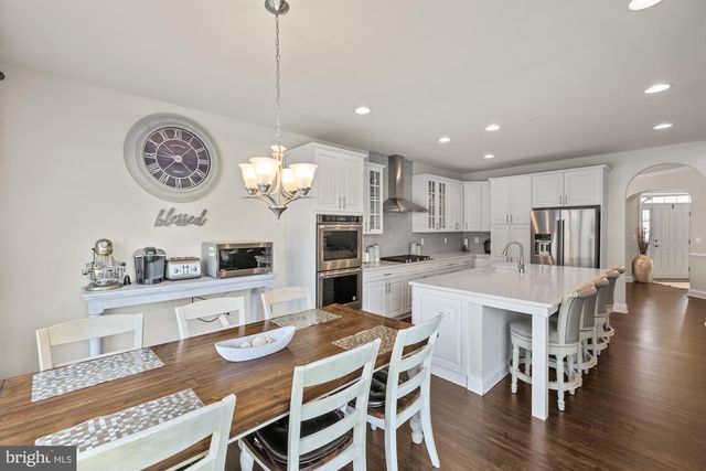 9 LOOKOUT CT, Gettysburg, PA 17325