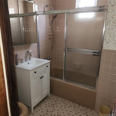 7716 78th Street, Glendale, NY 11385