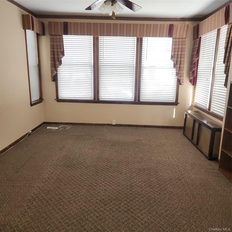 7716 78th Street, Glendale, NY 11385