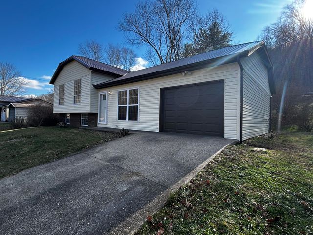 166 Chestnut Street, Vanceburg, KY 41179