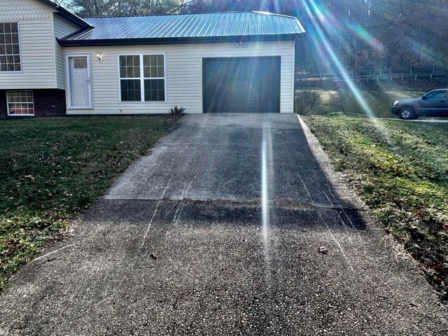 166 Chestnut Street, Vanceburg, KY 41179