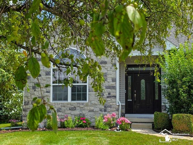 14922 Wildwood Drive, Monroe, MI 48161