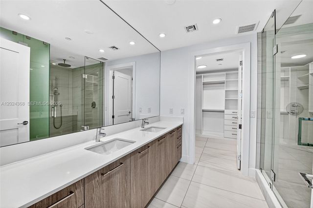153 N Seabreeze Blvd 703, Fort Lauderdale, FL 33304