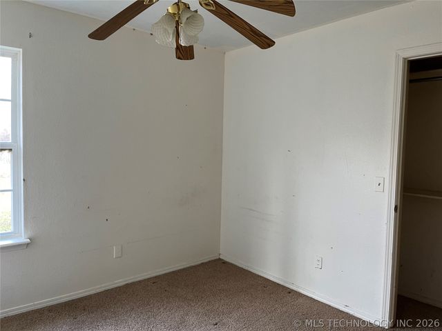 208 S Osage Street, Beggs, OK 74421