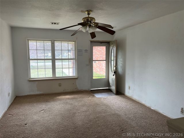 208 S Osage Street, Beggs, OK 74421