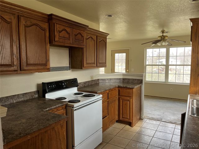 208 S Osage Street, Beggs, OK 74421