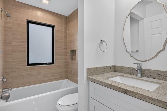 444 NW 41ST Street, Oakland Park, FL 33309