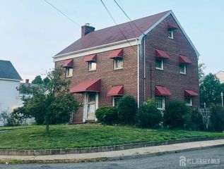 7 Winkler Road, Sayreville, NJ 08872