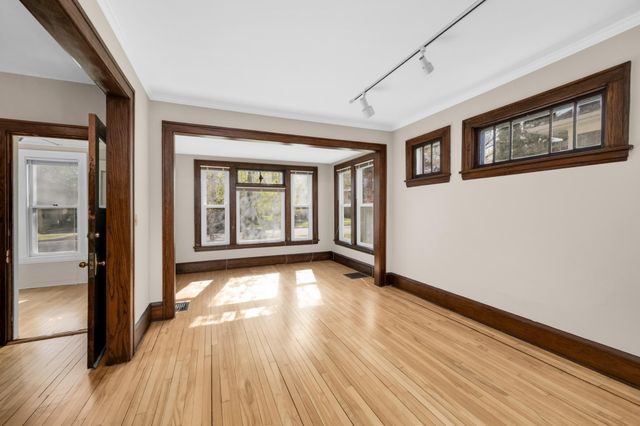4032 Lyndale Avenue S, Minneapolis, MN 55409