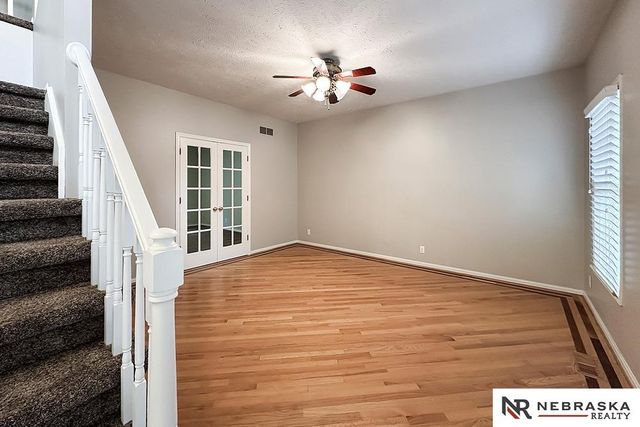 1425 S 158th Circle, Omaha, NE 68130