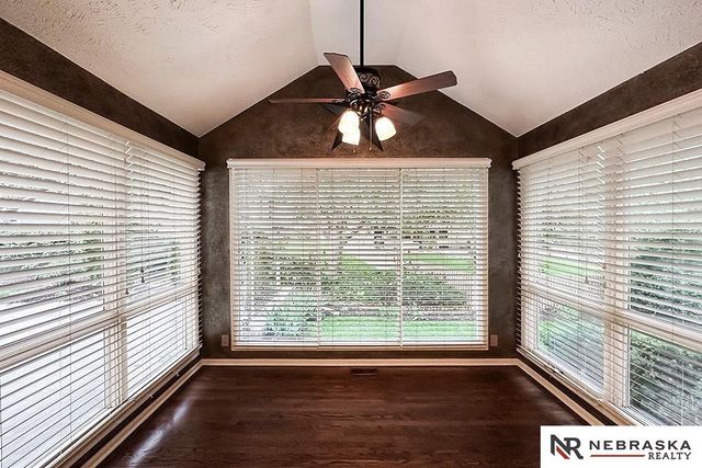 1425 S 158th Circle, Omaha, NE 68130